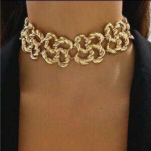 Geo twist gold necklace S194